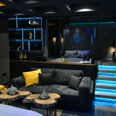 Pentlux - Spa Penthouse In The Heart Of Skopje Exterior foto