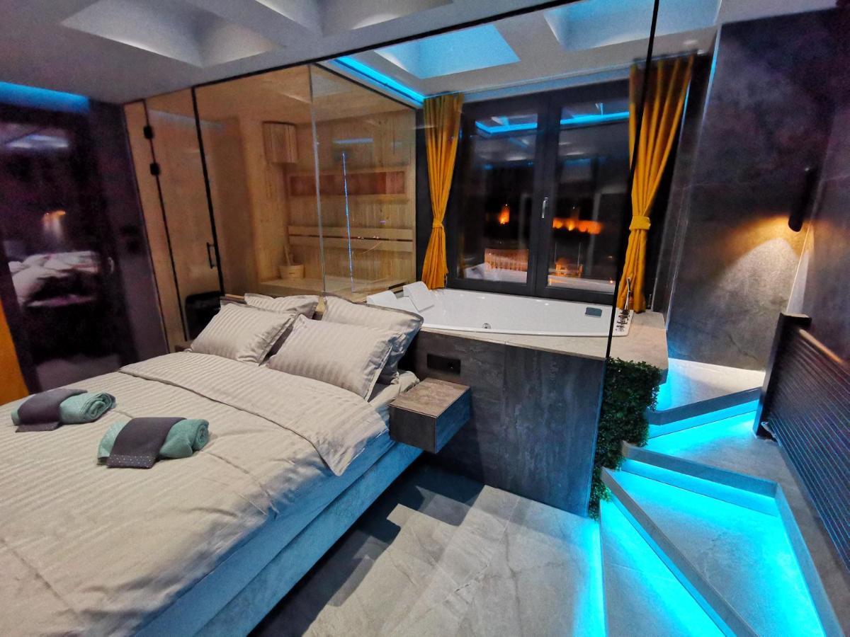Pentlux - Spa Penthouse In The Heart Of Skopje Exterior foto