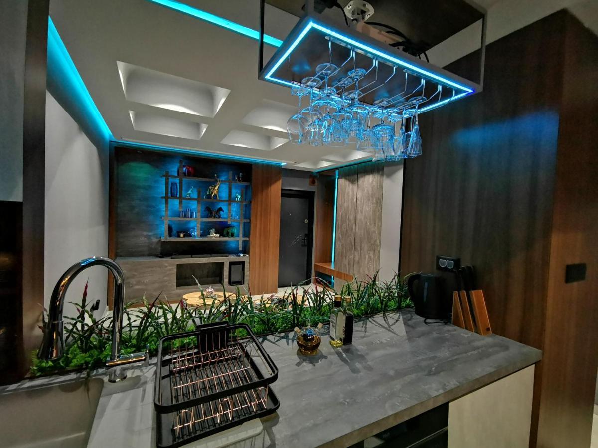 Pentlux - Spa Penthouse In The Heart Of Skopje Exterior foto