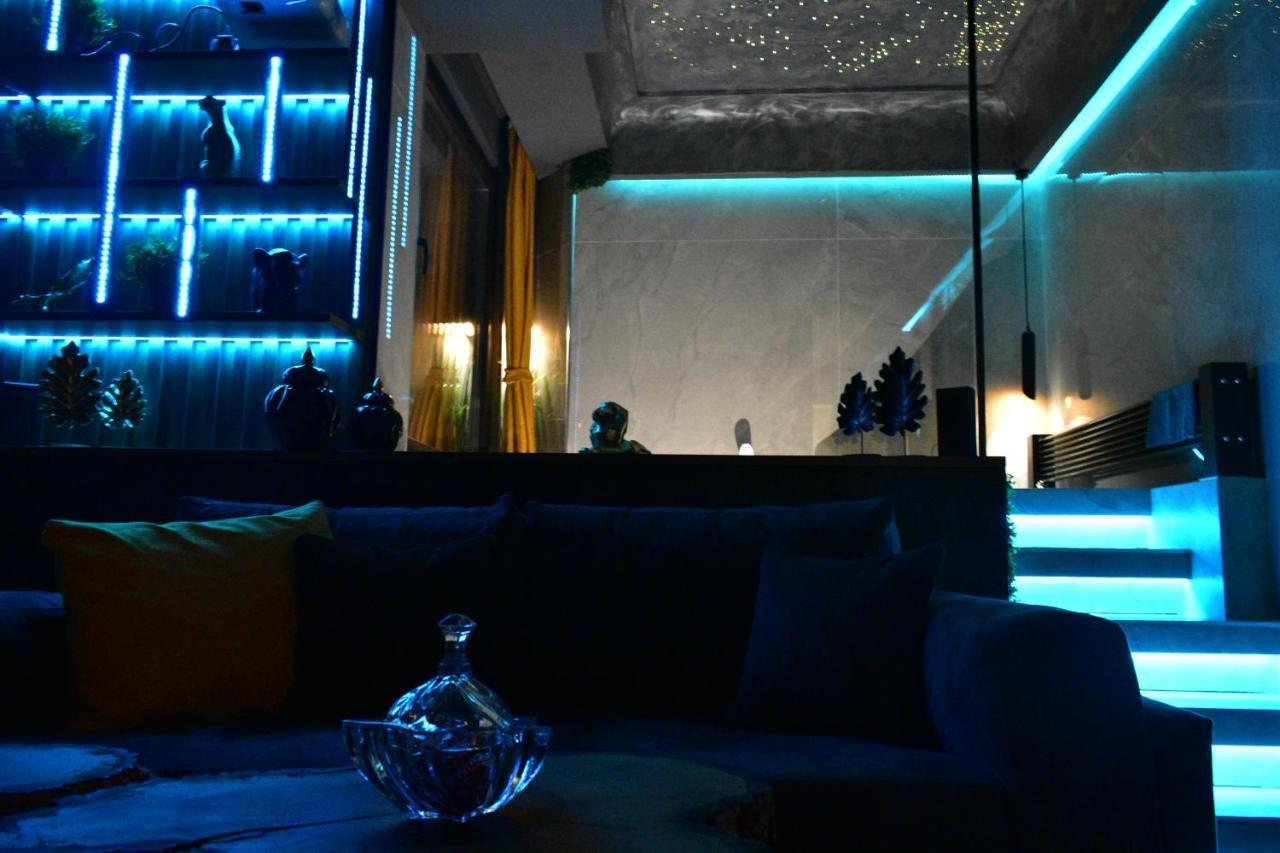 Pentlux - Spa Penthouse In The Heart Of Skopje Exterior foto