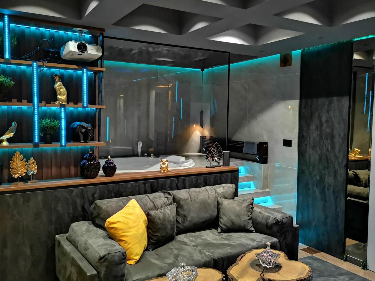 Pentlux - Spa Penthouse In The Heart Of Skopje Exterior foto