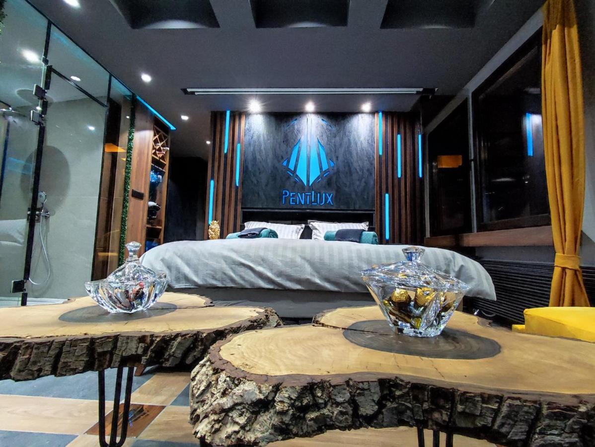 Pentlux - Spa Penthouse In The Heart Of Skopje Exterior foto